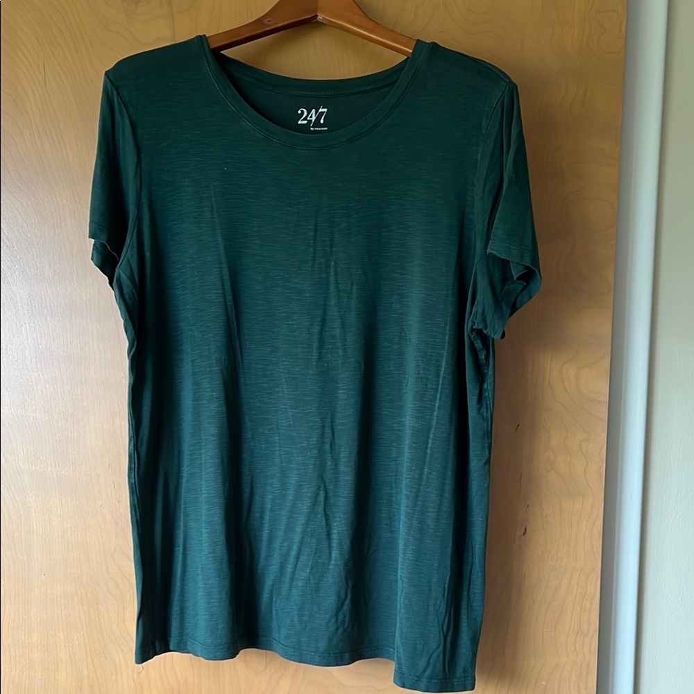 Maurices Dark Green Short Sleeve Tee